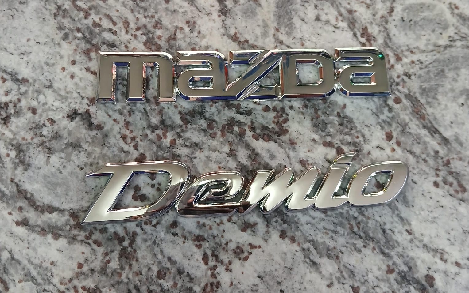 Mazda badge photo 2
